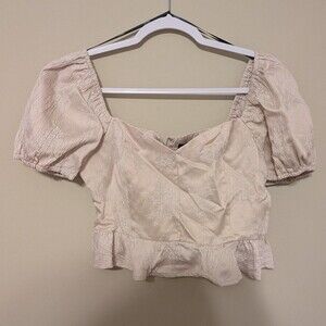 Forever 21 Cream Puff Sleeve Crop Top